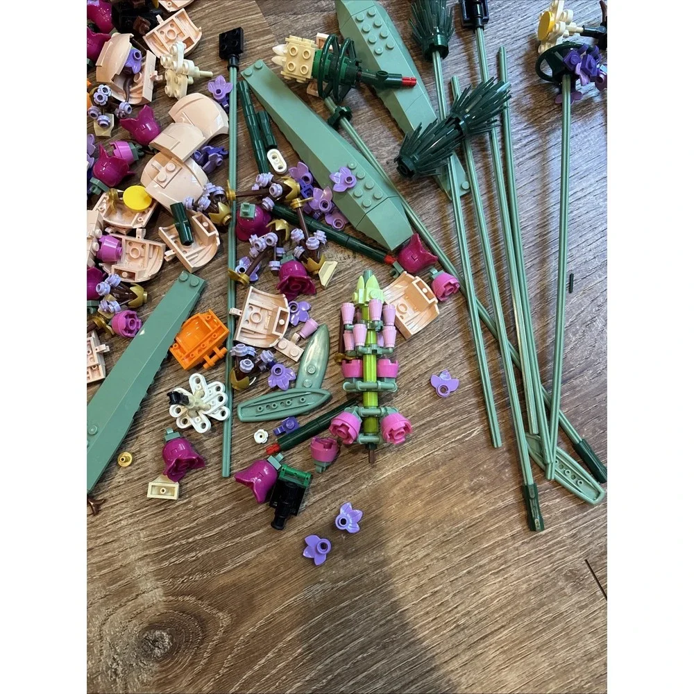 LEGO 10280 Flower Bouquet (Botanicals) - Used